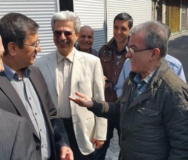 بازدید سرزده همتی از بازار ارز