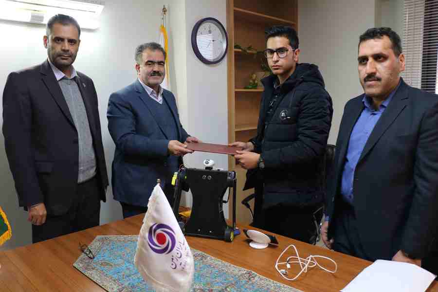 دست سازه ها