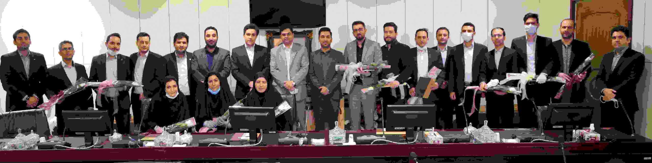 قدردانی از زحمات اساتید